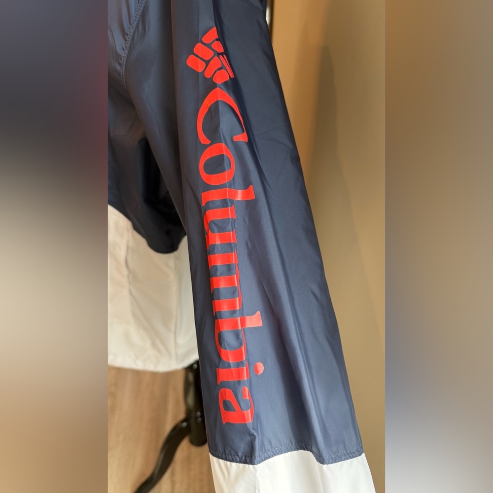 Columbia Plus Size Logo Flash Forward™ Windbreaker
Navy & White w/ Red Accents - Picture 2 of 8